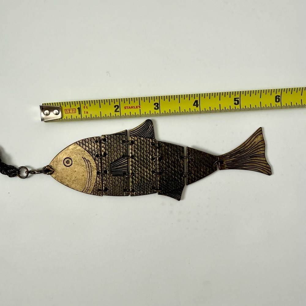 Oversized Fish Pendant Necklace Antique Brass Boho 16” VGUC - Picture 4 of 7